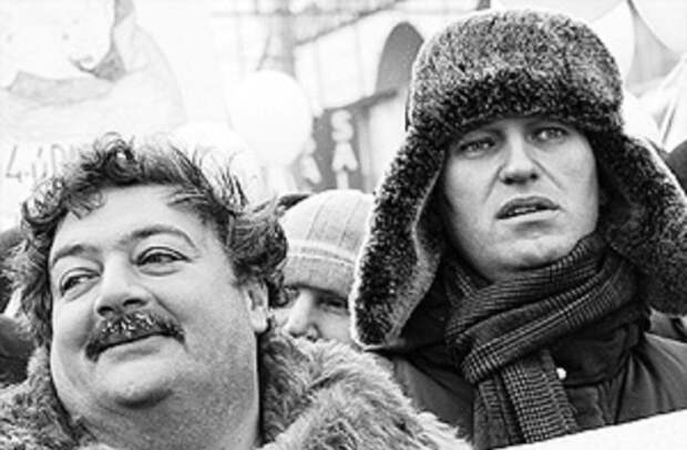 Семья экс-президента Бориса Ельцина все эти годы финансировала радикальную оппозицию и готовила в России...