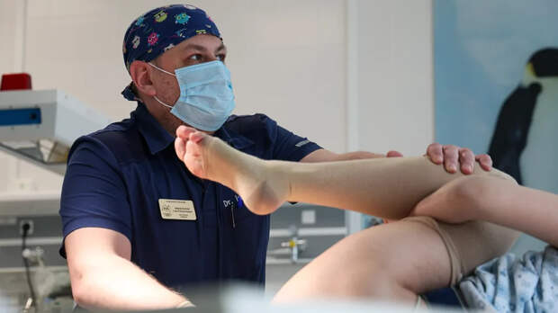 Депутат Нечаев с однопартийцами внес в ГД законопроект о приглашении на роды