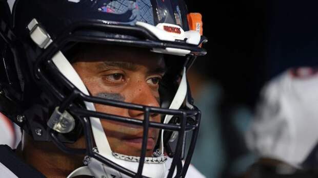 Marcus Spears Blasts Russell Wilson After Another Abysmal Game