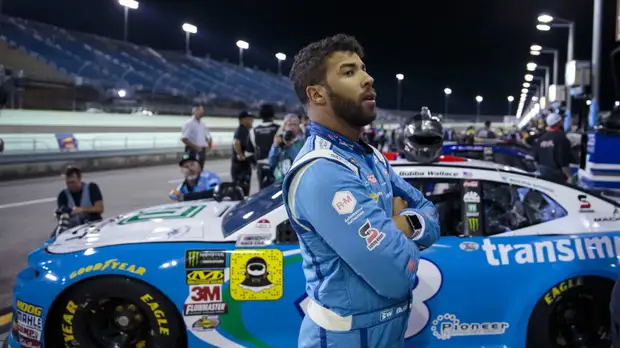 В США установили, что афроамериканскому пилоту NASCAR не подбрасывали петлю