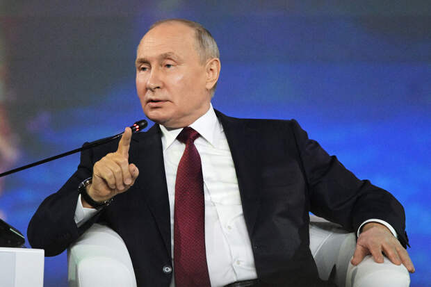 Путин пообещал отправить в суп петуха, который клюнул правительство