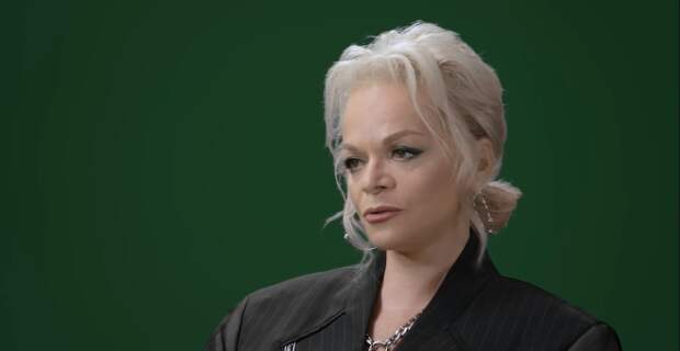 Лариса Долина