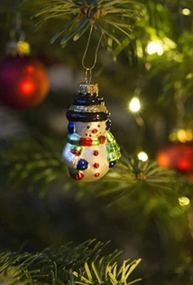 Как украсить елку в 2024 году, чтобы угодить Зеленому Дракону