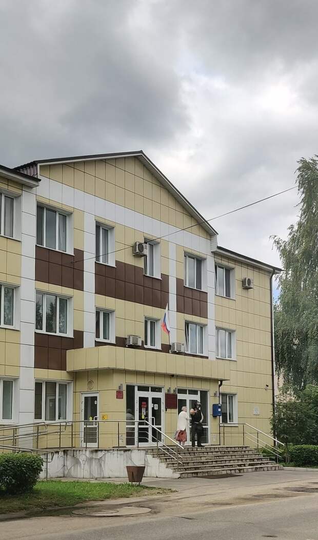 Женщина пришла в суд в Тверской области и заявила о принесенных гранатах