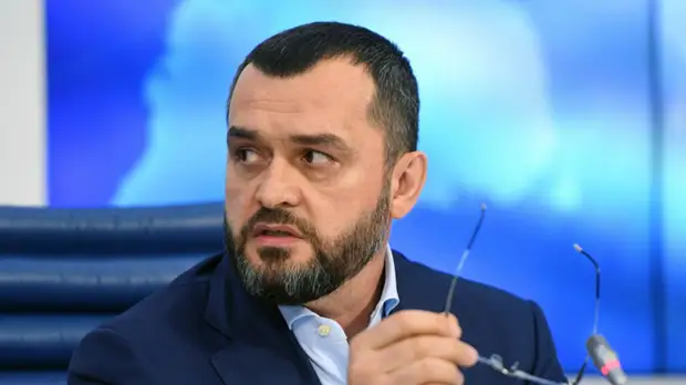 В Киеве заочно арестовали экс-министра МВД Захарченко