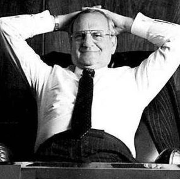 Lee Iacocca career content manager. American manager Iacocca Lee: a success  story. How it all began