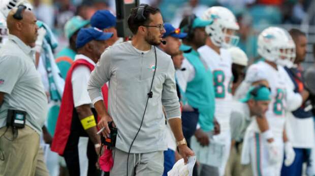 kyle-shanahan-has-hilarious-reaction-to-mike-mcdaniel-confession