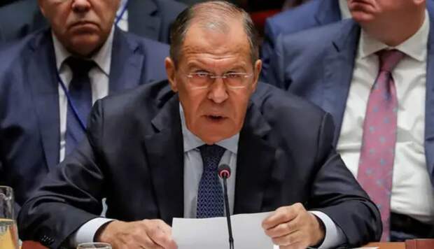 surov-lavrov-tak-zhahnul-po-es