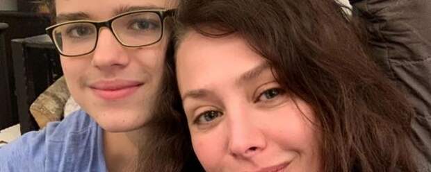 Актриса Екатерина Волкова выложила в сеть фото своего сына от публициста Эдуарда Лимонова