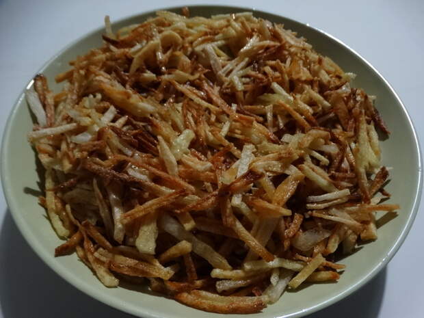 Салат «Гнездо глухаря» - неожиданно пришёлся по вкусу моей молодёжи, совсем не любителям советских салатов