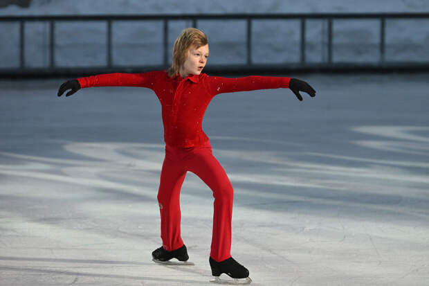 Александр Плющенко ответил на скандальные высказывания брата в адрес семьи