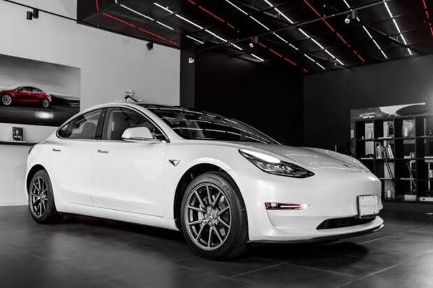 В Москве состоялась презентация «народного» электромобиля Tesla Model 3 В Москве состоялась презентация «народного» электромобиля Tesla Model 3
