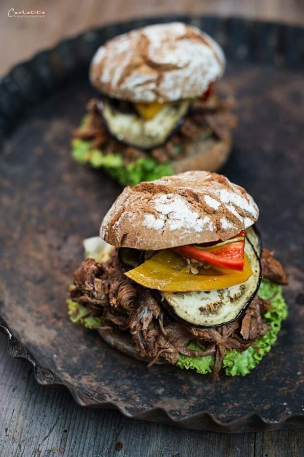 Pulled Beef Burger