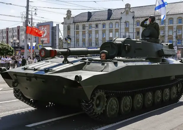 В Калининграде завершилась подготовка военной техники к участию в военном параде