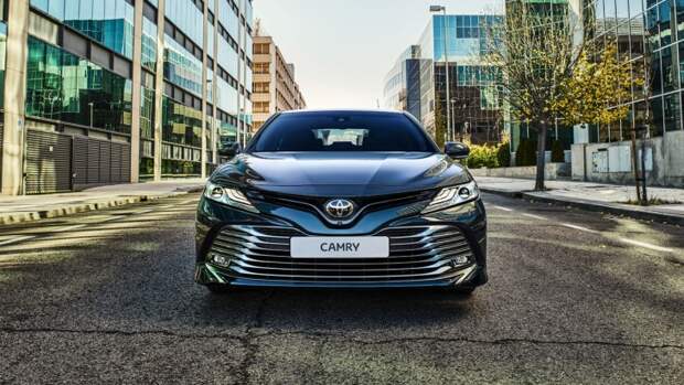 Седан Toyota Camry нового поколения