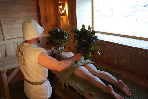 В Краснодаре мужчина обокрал друга в бане