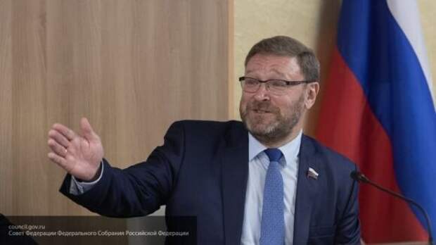 Косачев рассказал, как США пытаются вернуть себе лидерство за счет РФ и Китая Косачев рассказал, как США пытаются вернуть себе лидерство за счет РФ и Китая