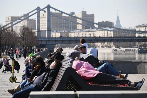 Синоптик Макарова: москвичей ждет неожиданное тепло почти до +14°C