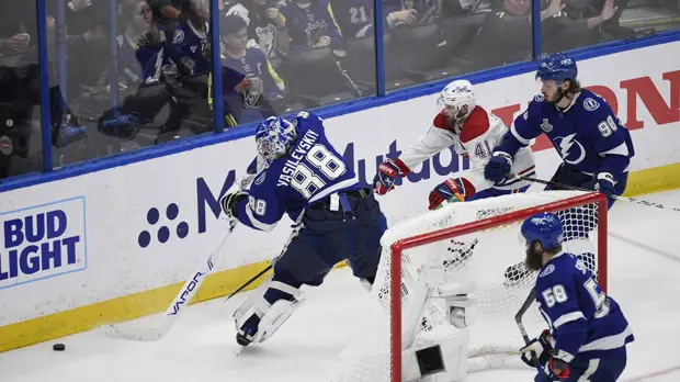 «Тампа» впервые в клубной истории повела в финале Кубка Стэнли со счётом 2:0