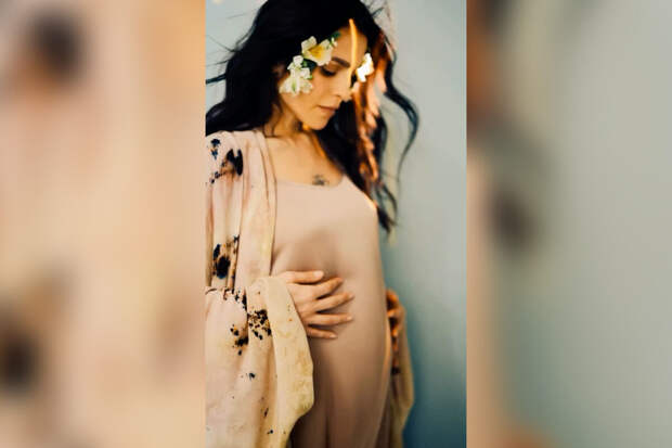 Певица Сати Казанова сообщила о своей беременности