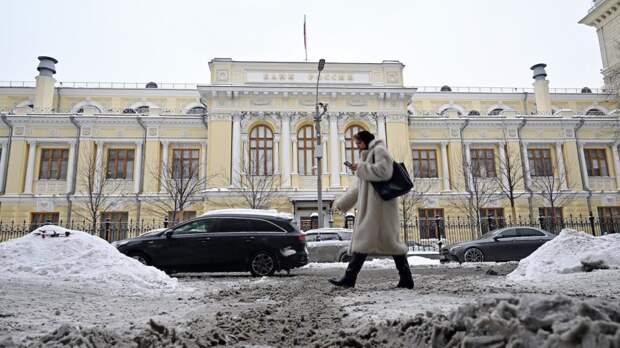 Миронов обратился в ЦБ с просьбой активнее снижать ключевую ставку