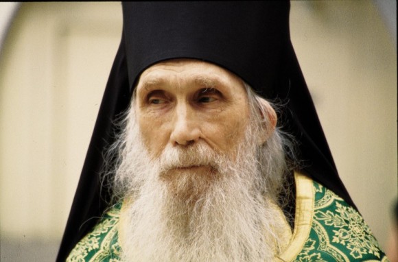 3528972_Arhimandrit_Kirill_Pavlov (580x382, 51Kb)