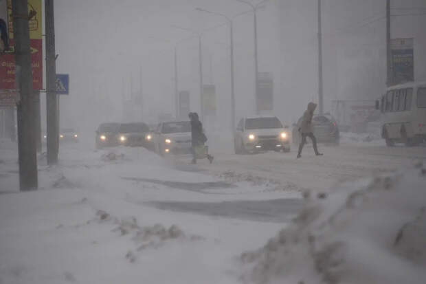 Водителей в Москве попросили не садиться за руль до 20.30