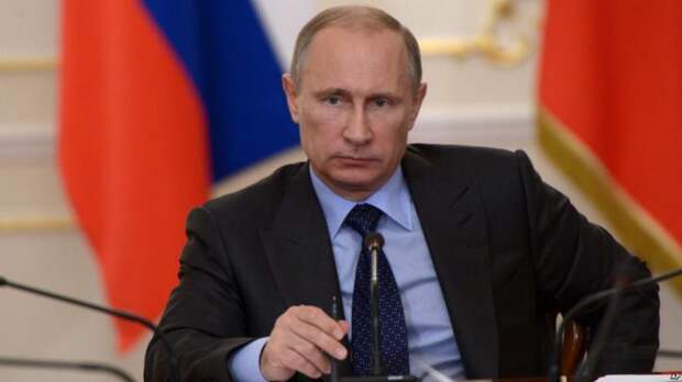 Владимир Путин провел экстренное заседание с Совбезом страны