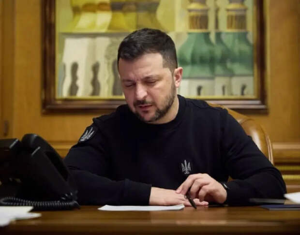 Зеленский снова нагнетает: Если Украина не устоит, Путин вторгнется в балтийские государства, потом в Польшу и Германию