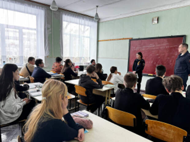 Профилактическую акцию «Антитеррор» провели для школьников Донецка транспортные полицейские