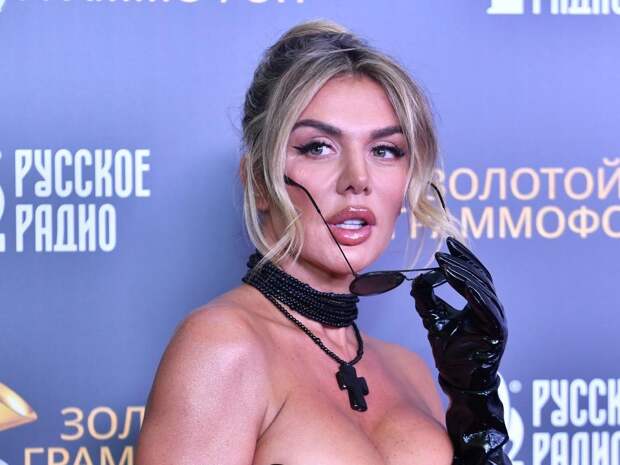 Анна Седокова перед судом по разделу имущества Яниса Тиммы: «Думаю о проблемах»