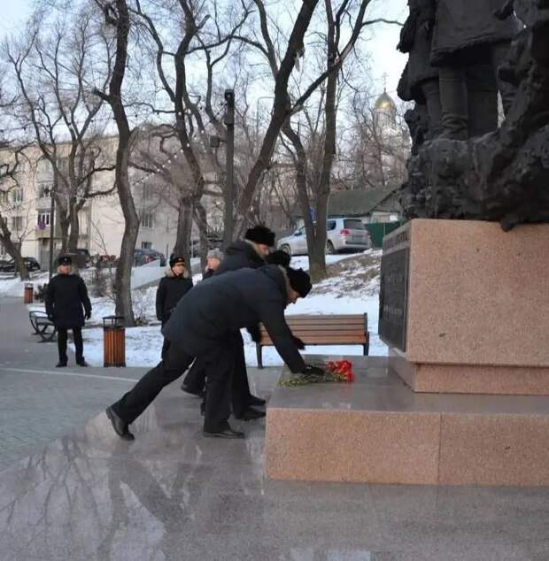 Подвиг, не забытый временем: во Владивостоке почтили память героев контрразведки