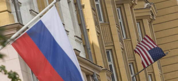 Посольство США в Москве с 12 мая прекратит обработку заявок на неиммиграционные визы (за...