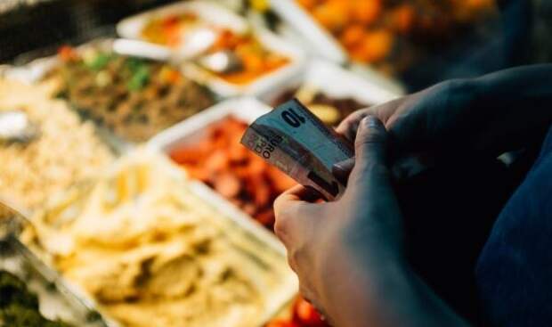 Горькая чаша Прибалтики: Эстония уже пьет, Литва – на очереди