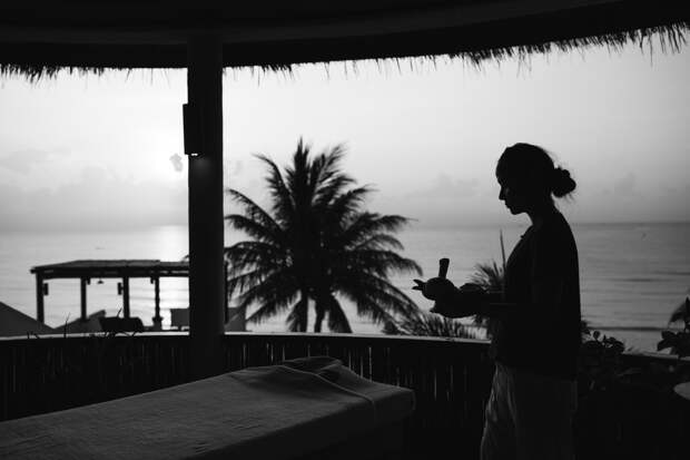 Российский турист описал День тишины на Бали словами «ели с телефонными фонариками»