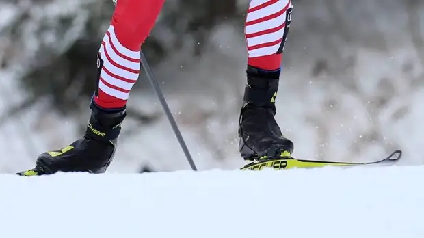 Терентьев выиграл четвертьфинальный забег после поломки палки на старте