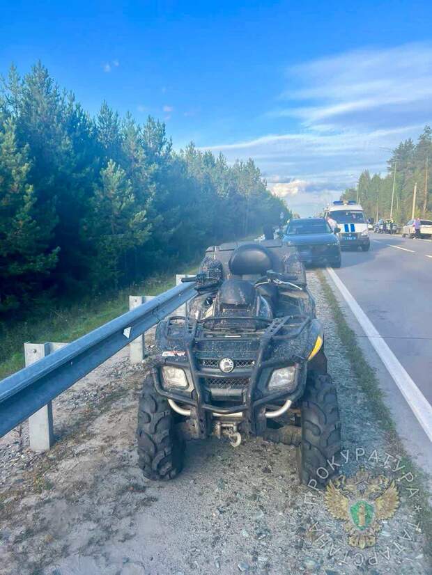 Под Казанью школьник на квадроцикле врезался в отбойник на трассе и погиб