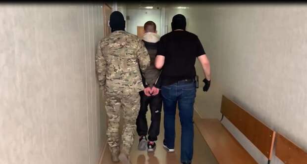 По заданию иностранных агентов: организатора поджогов военкоматов арестовали в Новосибирске