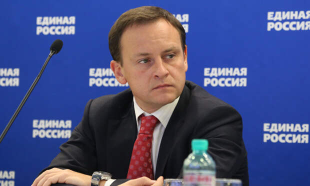 Депутат Госдумы не хочет лизать за 10 рублей