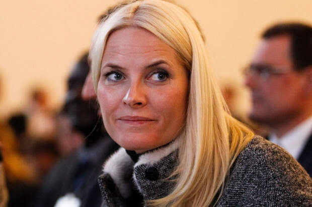 Кронпринцесса Метте-Марит заявила об ответственности за связи с Эпиштейном