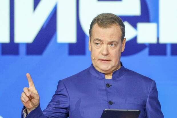 "Ждите": Медведев обратился к организаторам теракта в "Крокусе"