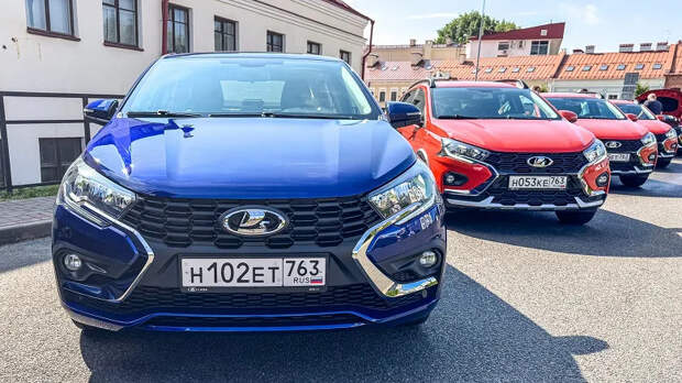 Цены поехали вверх: АвтоВАЗ переписал прайсы почти на всю линейку Lada и продолжил действие скидок