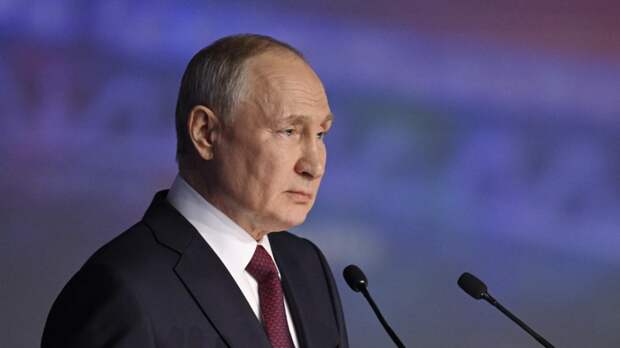 Путин поздравил актёра Заманского со 100-летним юбилеем