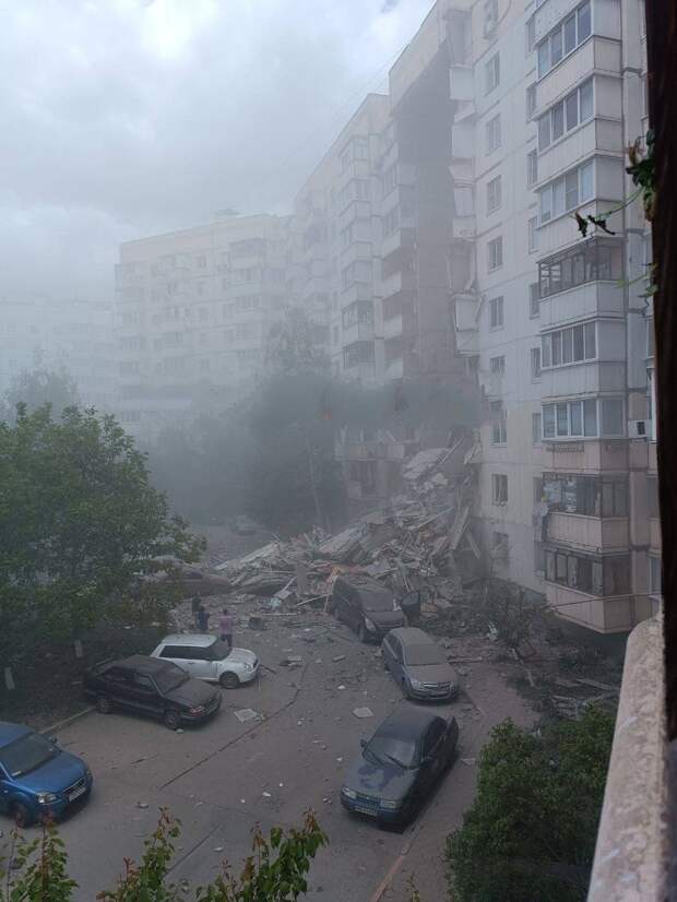 Гладков: Демонтаж подъездов обрушенного дома в Белгороде приостановили на 5 дней