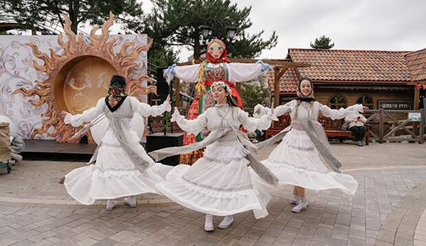 Афиша Крыма в выходные: аромабал, приём в замке на Салгире и проводы зимы