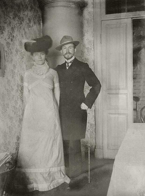 Кустодиев Борис c женой Юлией. 1903год. Кустодиев Борис c женой Юлией. 1903год.