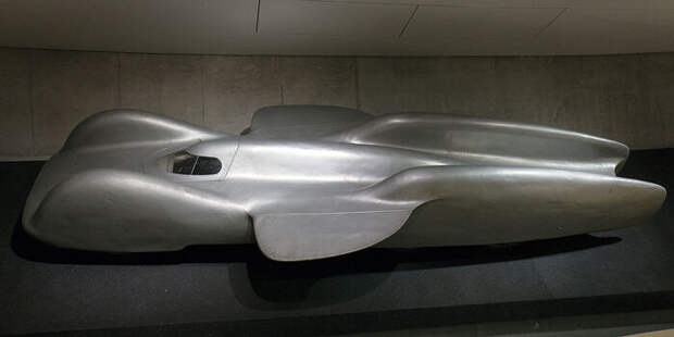Mercedes-Benz T80 был спроектирован Фердинандом Порше в 1939 году/ Фото: wikimedia.org