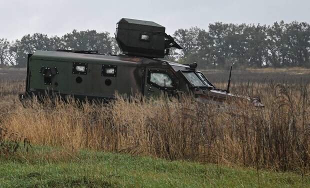 Украинских военных заставили с флагом имитировать контроль над Димитровым