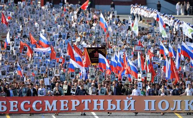 Психология толпы: 6 причин, согласно которым быть в толпе не так уж и плохо