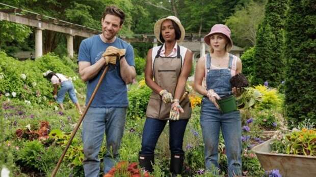 The Grosse Pointe Garden Society Premiere Went Right for the Jugular When It Comes to Balancing Comedy with Believable Drama